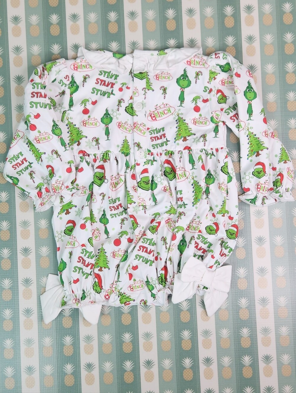 Tiny Threads Smocking Lucy Christmas Bundle - Picture 6 of 8